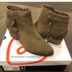 Blondo Waterproof Suede Ankle Boots
